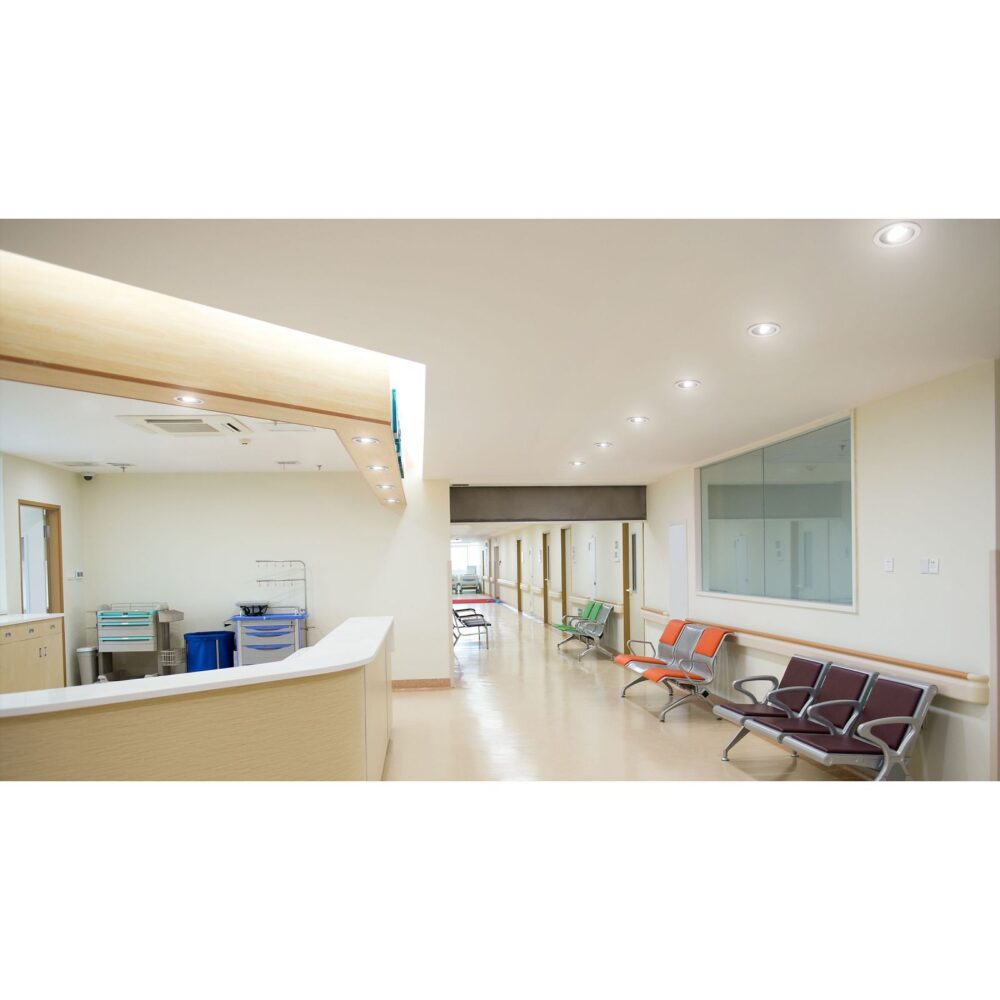 Philips Corepro PL-C LED 6.5W 650lm - 830 Blanc Chaud Équivalent 18W-3 Philips Ampoule LED CorePro PL-C 6.5W G24q-2 (4 Broches) Blanc Chaud