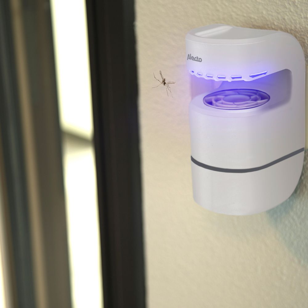 lecto Lampe Anti-Insectes Plug and Play 4W Blanc UV & Aspirateur Silencieux - 30m4 Lecto Lampe Anti-Insectes Plug and Play 4W Blanc | UV & Aspirateur Silencieux - 30m²
